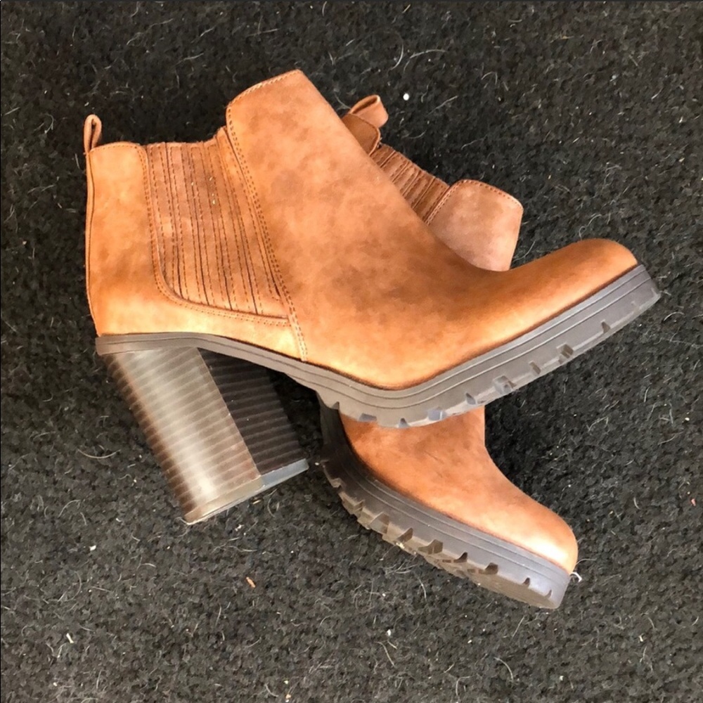 Sam and Libby Anke Boots 🌟